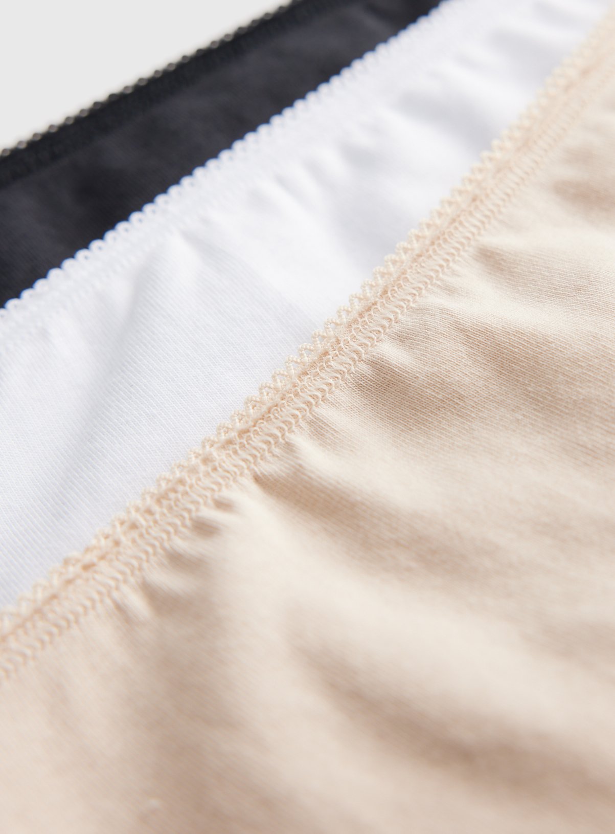 Mono & Nude Full Knickers 7 Pack 14 - Image 3 thumbnail
